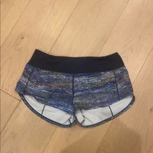 lulu lemon short shorts size 4!
